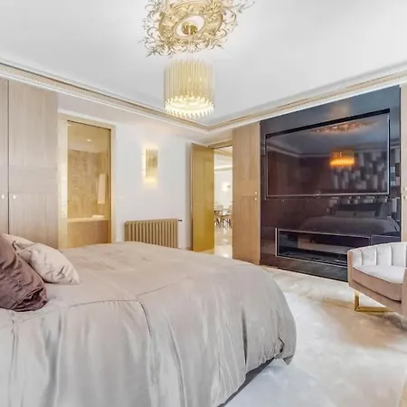 Ultra Luxe Champs Elysees Apartamento París