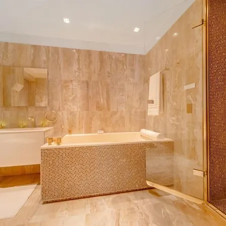 Apartamento Ultra Luxe Champs Elysees París