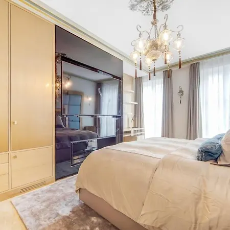 Ultra Luxe Champs Elysees Apartamento *
